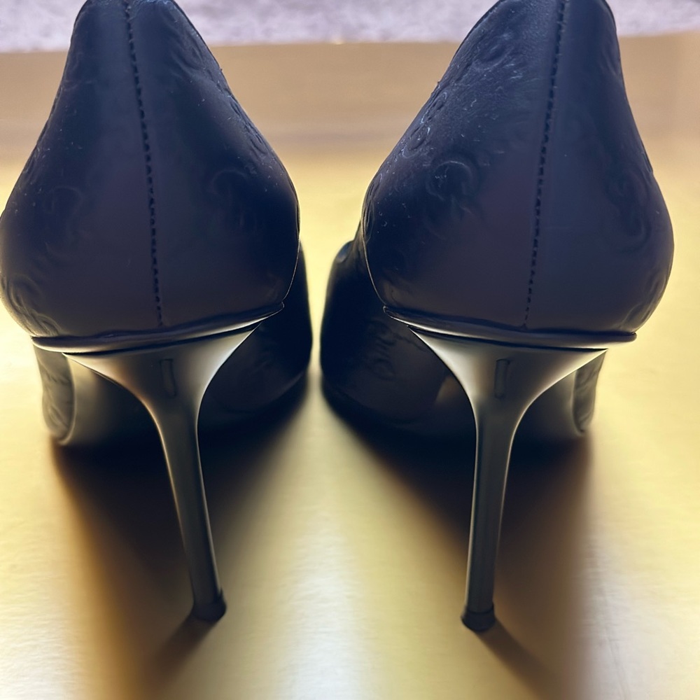 🌟 Gucci peep toes heels size 37/ 7 US 🌟